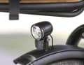 The high-quality light from Busch & Müller is mounted on the front mudguard. Even so, the lightweight light wobbles only slightly whilst riding.