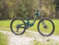 At first glance, it may seem surprising that the new Santa Cruz Hightower has made it into our top seller test. However, the price of 7399 Eur for the C GX AXS model can be justified.