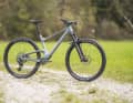 As you can see, you can't see anything: the Scott Spark 920 TR conceals its shock inside the frame.