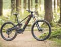 Rotwild's R.EX is the all-mountain version of the R.EXC race enduro bike. At 21.6 kilos, the ultra model is super-light, but it is also 11490 euros expensive.