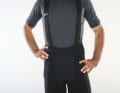 Avec sa coupe légèrement plus haute, le Gobik Lancer enveloppe confortablement le pilote.