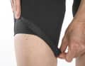 Les bas de jambes sans couture maintiennent bien la position grâce à de fines bandes de silicone
