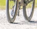 Rollwiderstand: Nur wer ausschließlich auf der Straße unterwegs ist, sollte tendenziell einen höheren Reifendruck um 2,5 bis 3,0 Bar wählen.