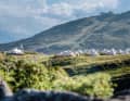 Popup Glamping: 20 Beduinenzelte können auf der Alp Nagens gemietet werden.