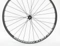 At 1417 grams, there are lighter XC wheelsets. However, the majority of the competition is above the 2000 euro mark.