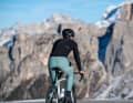 Northwave répartit sa nouvelle collection de vêtements d'hiver en deux gammes clairement distinctes : la gamme « Extreme », destinée aux conditions météorologiques défavorables et au froid, et la gamme « Core », conçue pour les journées de mi-saison aux conditions changeantes. Sur la photo : le cuissard à bretelles Extreme Rock MS.