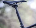 Thanks to its design, the Cannondale Save Two seatpost has a pleasant flex and makes a major contribution to long-distance comfort.