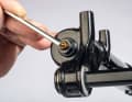 The negative chamber of the Cane Creek does not inflate automatically. When inflating, you have to manually activate the lower valve for pressure equalisation.