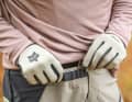 Hooks and eyelets. The Moab Pro can be easily but effectively adjusted in the waist size