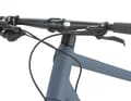 LED lights have been integrated almost invisibly into the handlebars and seat post. In Germany, the Swiss "unfortunately" need additional reflectors.