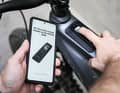A long press on the on/off button puts the e-bike into pairing mode. The app guides you through the process clearly.