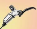 However, the new SwingLink is not the only trick to optimise the response behaviour of the Maven. The Americans have also reduced the piston diameter in the brake calliper to a standardised 18 millimetres. As a result, the hydraulic transmission ratio is slightly smaller.
