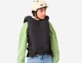... und schützt Bauchraum, Brustkorb, Nacken und Wirbelsäule vor mechanischen Einwirkungen.