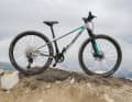 At 10.5 kilos, the Bulls Tokee Ultra Lite is one of the lighter children's MTBs.