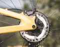 Deviate also relies on the power of Shimano's XT four-piston brakes. A good choice, we think.