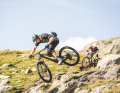 The suspension rewards the physical effort of active riders with plenty of support. This allows the 2030 to pick up speed like hell on undulating trails.