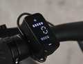 Handlebar display: Readability, robustness and cable routing are inadequate.