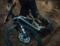 On the LT, Cannondale shortens the chainstays to 445/450 millimetres for more agile handling.