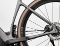 The tapered seat tube indicates a high level of suspension comfort. The design has already impressed with the SuperSix Evo and SuperX.