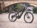 The dead live longer? With a fresh battery, the Canyon Spectral:On is once again shaking up the mountain bike scene.