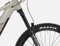 Steht dem Canyon Torque:On ausgesprochen gut: die Rock Shox Zeb-R-Gabel mit 38 mm fetten Standrohren.