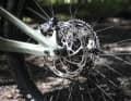 200 mm Hayes brake discs ensure stability with the XT brakes.