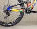 Ninos Bike ist komplett mit der SRAM XX SL EAGLE Transmission AXS 12-Speed gespect.