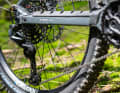 The mechanical Linkglide XT is still affordable, the new electronic XT Di2 is significantly more expensive, but can also shift fully automatically on request.