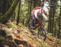 Long reach, low bottom bracket: fast descents are really fun on the Canyon Neuron:On thanks to its sporty geometry.