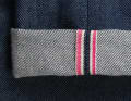 L'ourlet rouge est une caractéristique classique des jeans japonais de qualité.