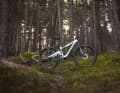Mit dem E-Cygnus setzt Forestal erstmals auf einen Bosch-Motor und wenig Federweg. Das große Display macht das Rad besonders interessant.