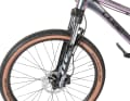 The Manitou Circus Sport in the Cube dirt bike at least offers a functioning rebound adjustment, which keeps the rebound speed of the steel spring under control. The damping is too weak for riders over 80 kilos.