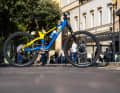 30.5 inches at the front, 29 inches at the rear: visually, the new size is considerably less conspicuous than the huge 32-inch wheels. This could mean less resistance in the market, as we all know that appearance plays a part.