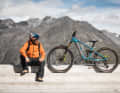 Danny MacAskill mit Arbeitsgerät.