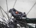 The inexpensive Sram Code R brakes quickly caused problems and lacked power. The Trickstuff pads compensate successfully.