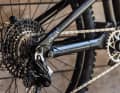 The DW6 rear triangle comes from Dave Weagle himself - more rear triangle know-how is hardly possible.