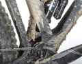 A mini mudguard should keep the coarsest dirt away from the damper.