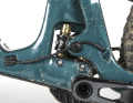 The revised Switch Infinity rear triangle is the centrepiece of the SB 165, with the two pistons functioning like a short lever.