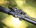 Displays: Auch bei den Displays rechnen die Hersteller mit spitzer Feder. Unter den Bosch-Bikes geht nur Radon mit der Kombi aus LED-Remote und Kiox 300 in die Vollen. Exotisch: Das Fit Remote LCD (Bild) steuert den Brose-Motor am Hercules. Die Haptik kann überzeugen.