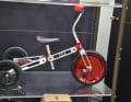 The X-mini 3 has three wheels and can be converted from a scooter to a tricycle. The frame is also adjustable here.