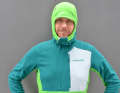 Its hood is also comprehensive and fits well under the helmet because the fabric is quite thin.
