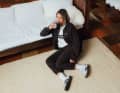 Chilling out and drinking tea like Myriam Nicole. Here in the new slumber outfit from her sponsor Commencal.