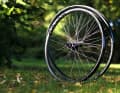 Leicht, schick, stabil und nicht mal besonders teuer: Die Acros Enduro Carbon Laufräder sind der Nitro-Boost für jedes Bike mit etwas mehr Federweg.