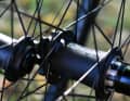 The Acros wheelset is fitted with Nineteen hubs from the Swabian bearing specialist. This gives hope for a long service life.