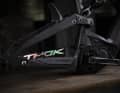 Motor option: Shimano EP801, with the latest firmware. The Shimano is powered by a permanently integrated 800 watt-hour battery.