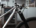 Bigger wheel equals bigger stack: Actofive solves the special 32-inch problem with its own stem.