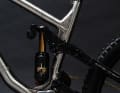Sogar die Schwinge ist in Form einer Fledermaus gefräst: Im Vampire Ripperatti steckt jede Menge Mountainbike-Popkultur.
