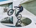 "The difference between MTB and E-MTB is not that big. The weight doesn't play such a big role. Because in addition to my own strength, I can work with the power of the motor."