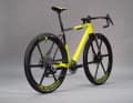 Das Bike Ahead The Superfast Edition 15 wiegt gerade einmal 7,2 Kilo, ist auf 15 Stück limitiert und soll 15.000 Euro kosten.