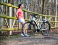 Not many touring bikes can look as slim as an organic bike. The lightweight Canyon manages it.